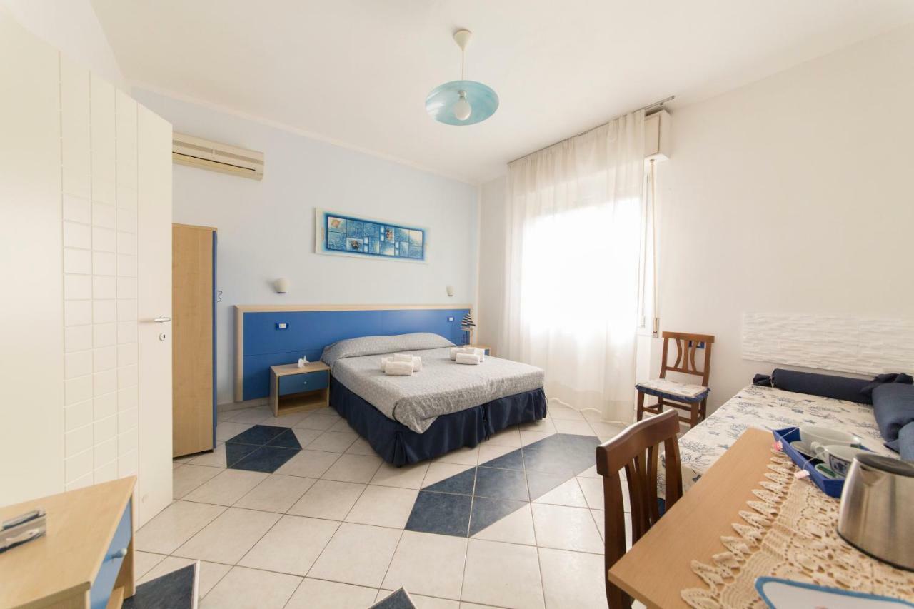 Lewis Rooms Poetto Beach Cagliari Dış mekan fotoğraf